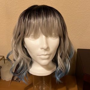 Ambrose Cyster wig NWT polar ice rooted